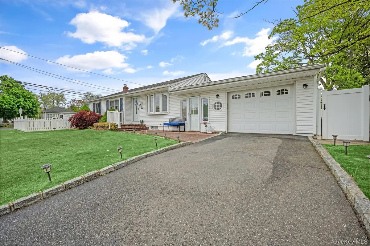 56 15th Avenue, West Babylon, NY 11704 - Image #1
