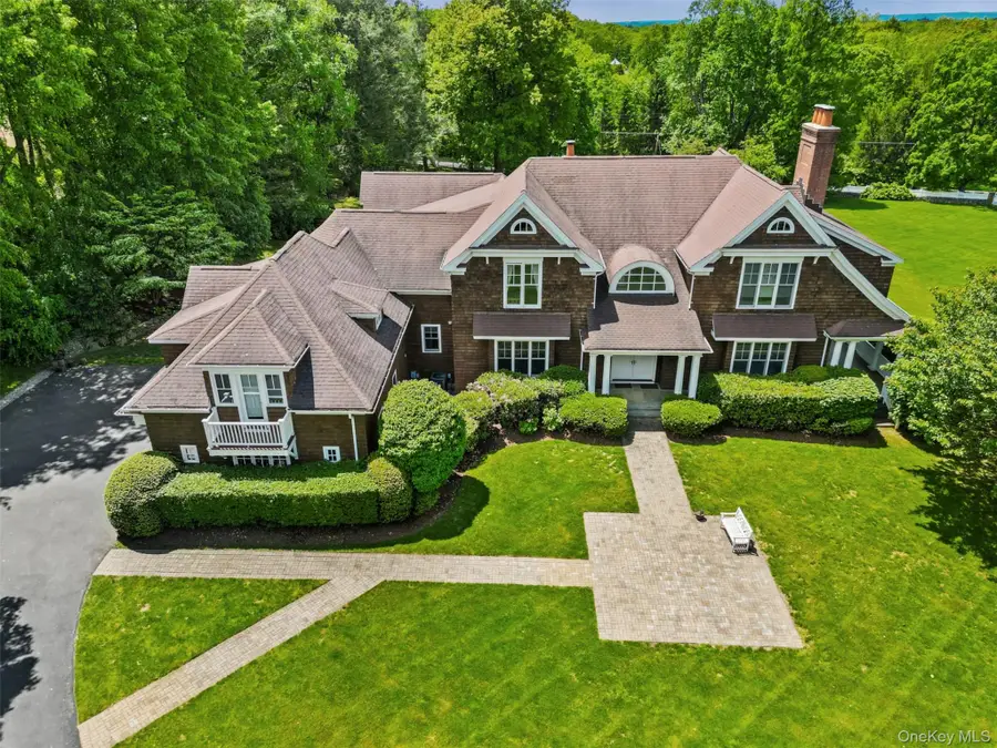 61 Carolyn Place, Chappaqua, NY 10514 - Image #2