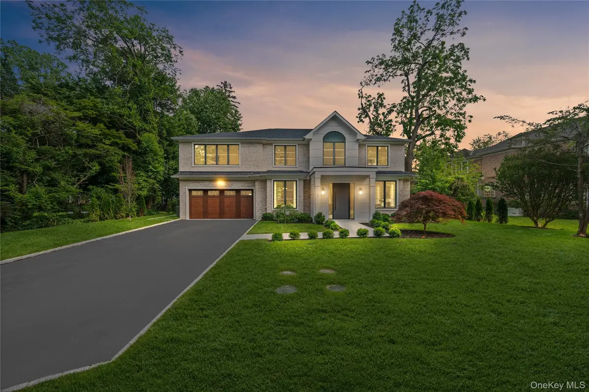 7 Mirrielees Road, Great Neck, NY 11021 - Image #1