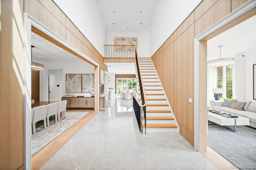 7 Mirrielees Road, Great Neck, NY 11021 - Image #3