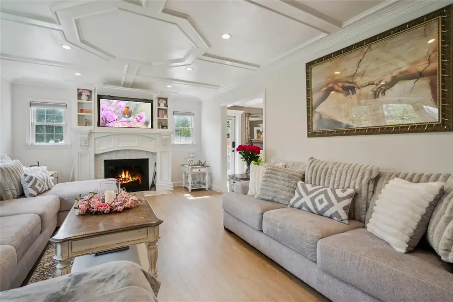 10 Atlas Avenue, Malverne, NY 11565 - Image #3