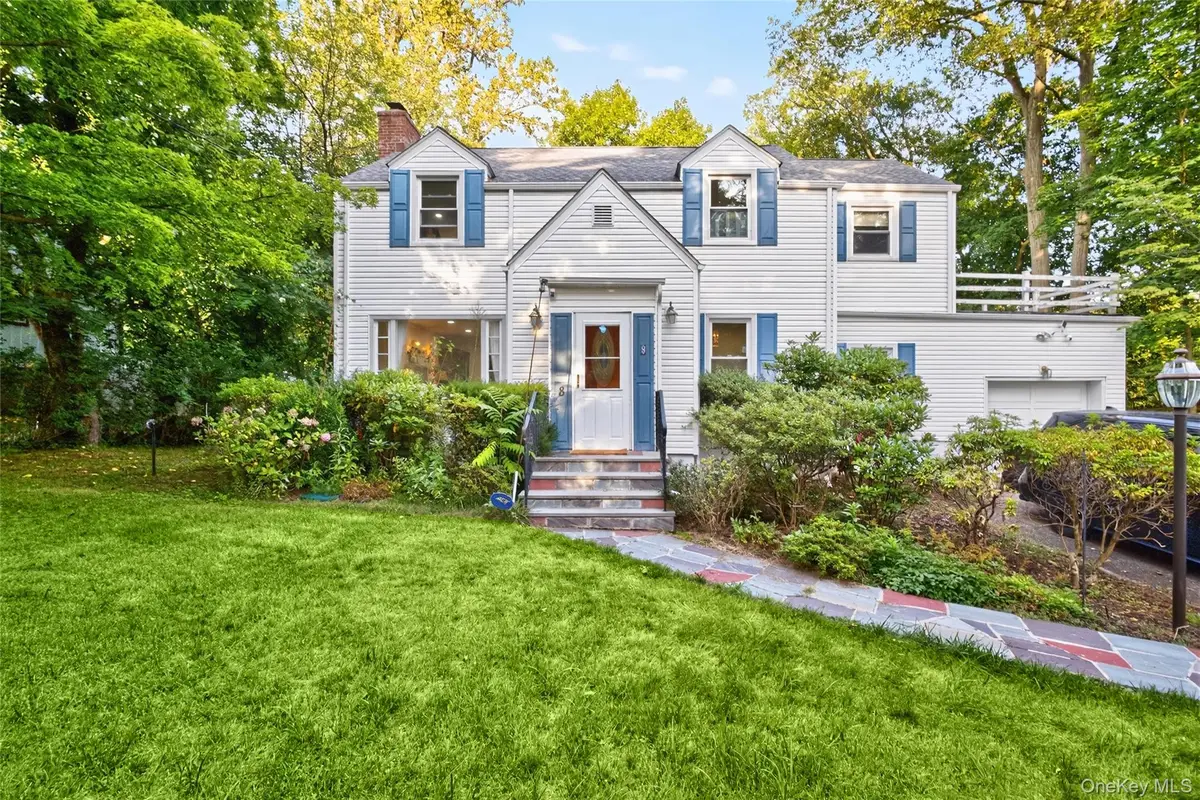8 Beechwood Road, Hartsdale, NY 10530 - #1