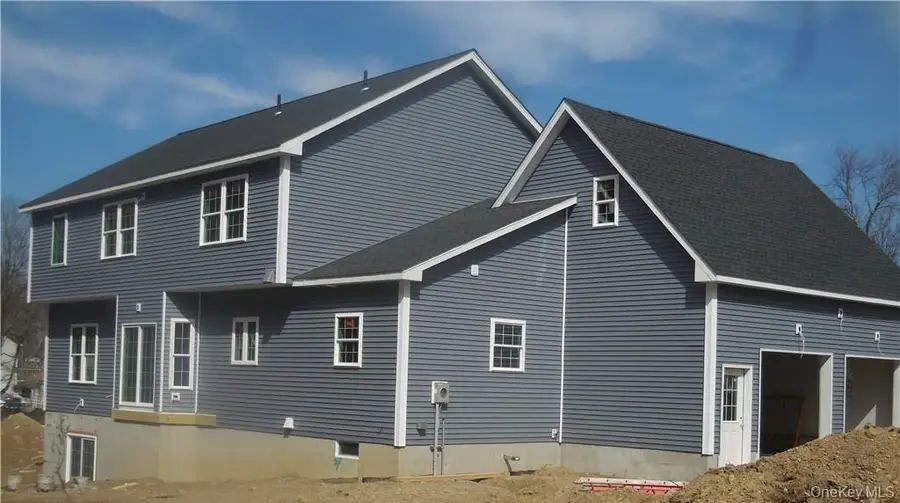 4 Jefferson Avenue, New Windsor, NY 12553 - Image #2