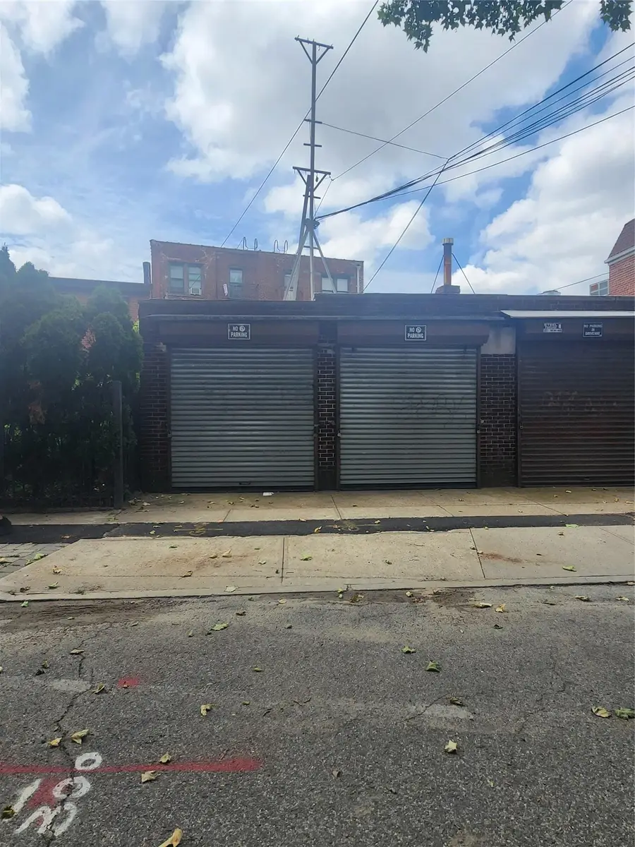 100-33 Metropolitan Avenue, Forest Hills, NY 11375 - Image #2