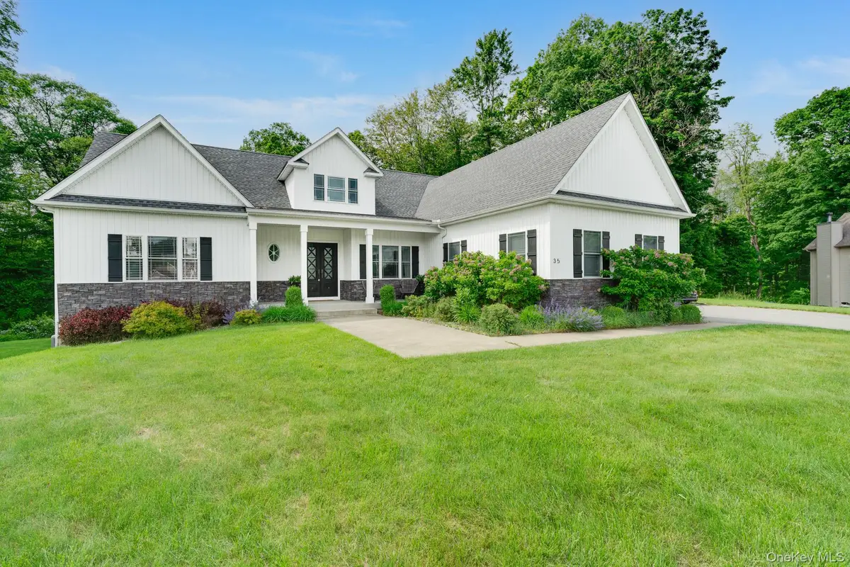 35 Biltmore Drive, Hopewell Junction, NY 12533 - Image #1