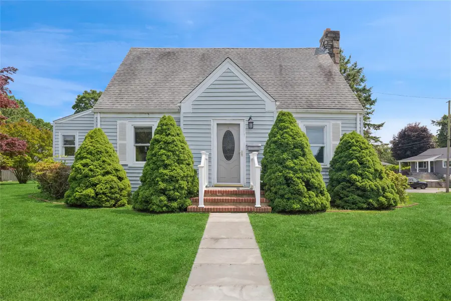 1295 Washington Avenue, Greenport, NY 11944 - Image #3