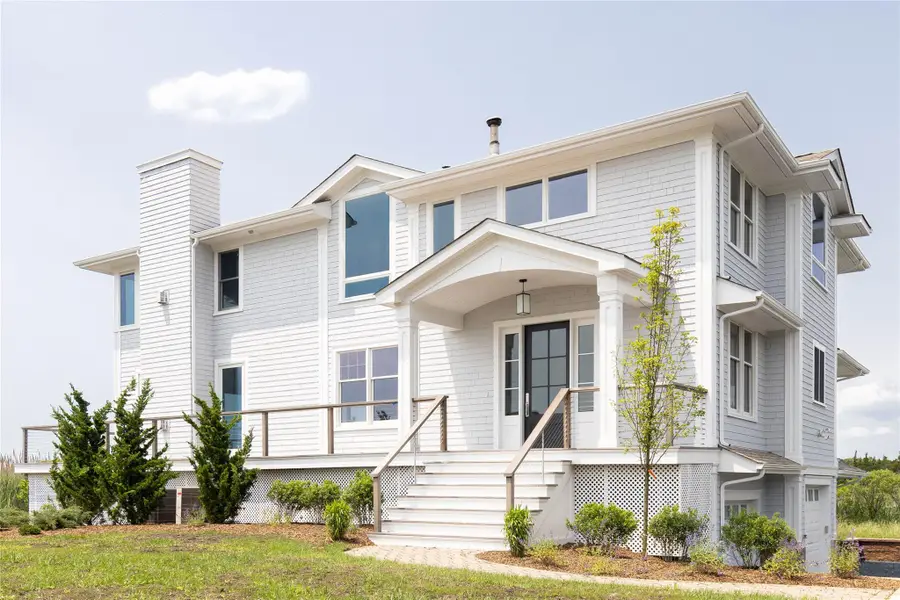 7 Convent Lane, Center Moriches, NY 11934 - Image #2