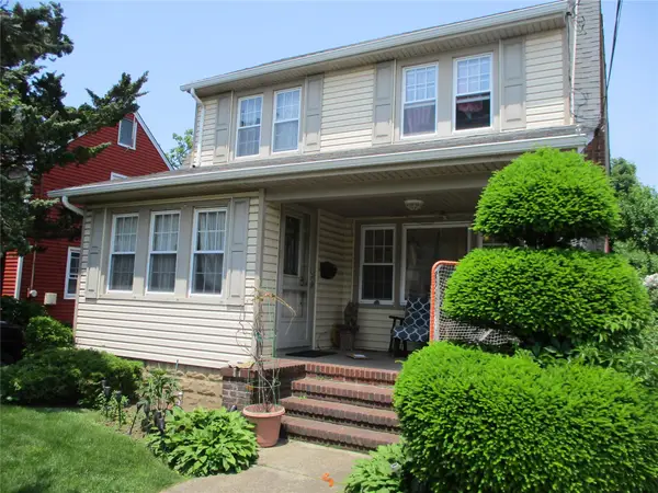 6 Ryder Place, East Rockaway, NY 11518