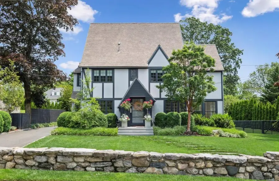 35 Halsted Place, Rye, NY 10580 - Image #2