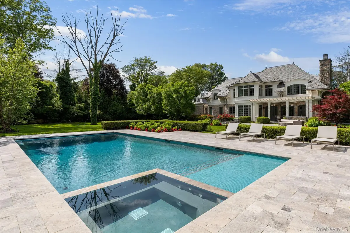 22 Terrace Court, Old Westbury, NY 11568 - Image #1