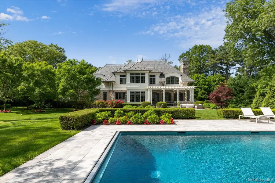 22 Terrace Court, Old Westbury, NY 11568 - Image #2