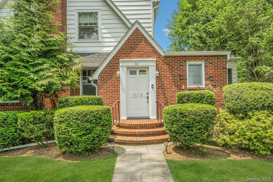 11 Oxford Road, White Plains, NY 10605 - Image #2