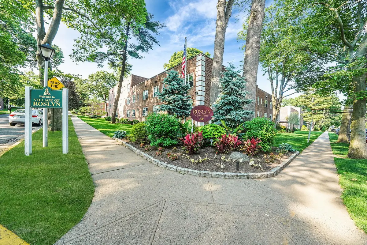 23 Edwards Street #1C, Roslyn Heights, NY 11577 - Image #1