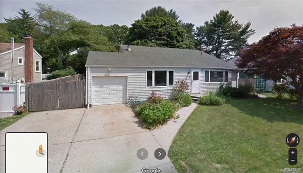 12 Glenwood Lane, Huntington, NY 11743