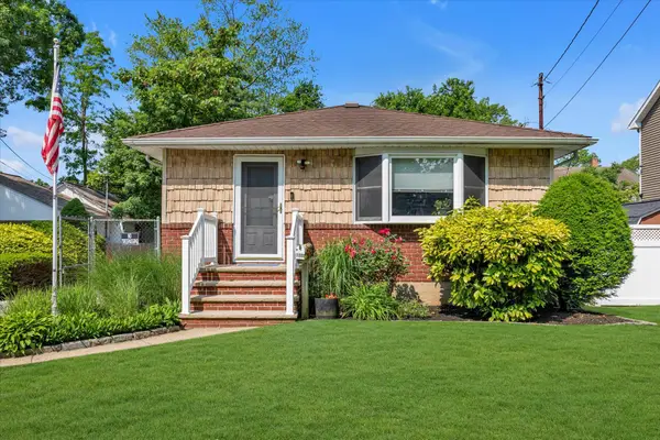 1800 Remson Avenue, North Merrick, NY 11566