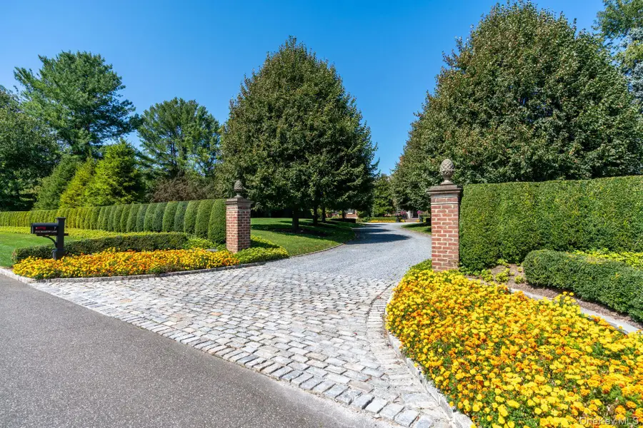 7 Fox Meadow Lane, Lloyd Harbor, NY 11743 - Image #2