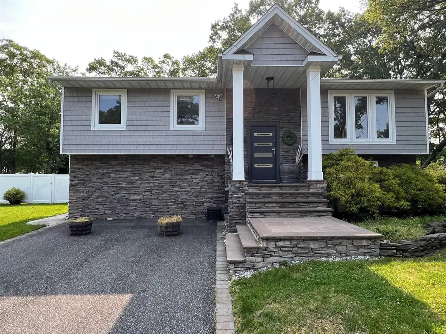 35 Junard Boulevard, Port Jefferson Station, NY 11776 - Image #2