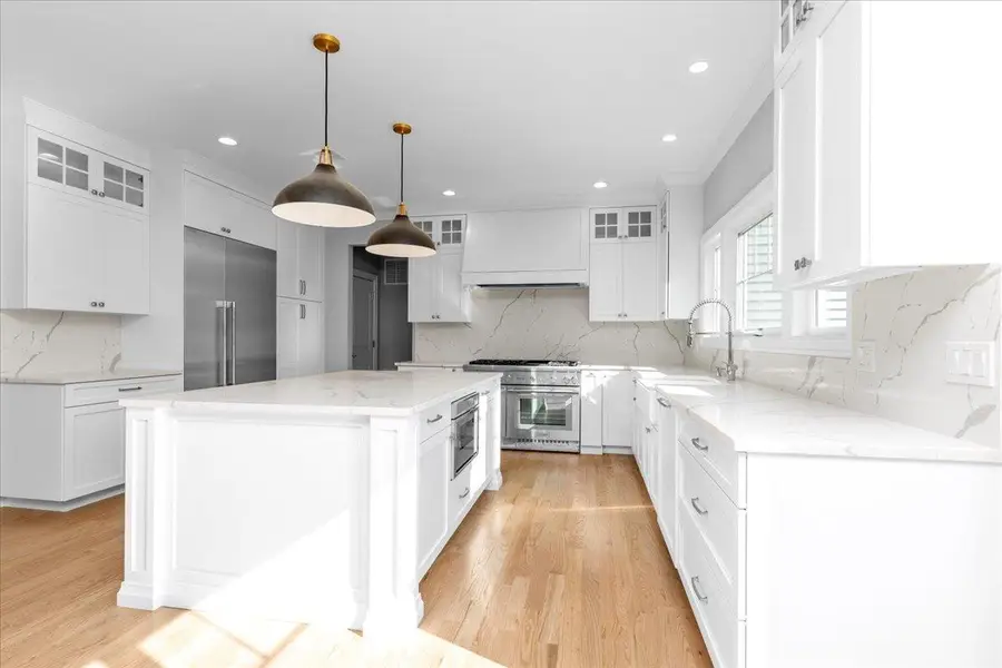 17 Madison Avenue, Jericho, NY 11753 - Image #3