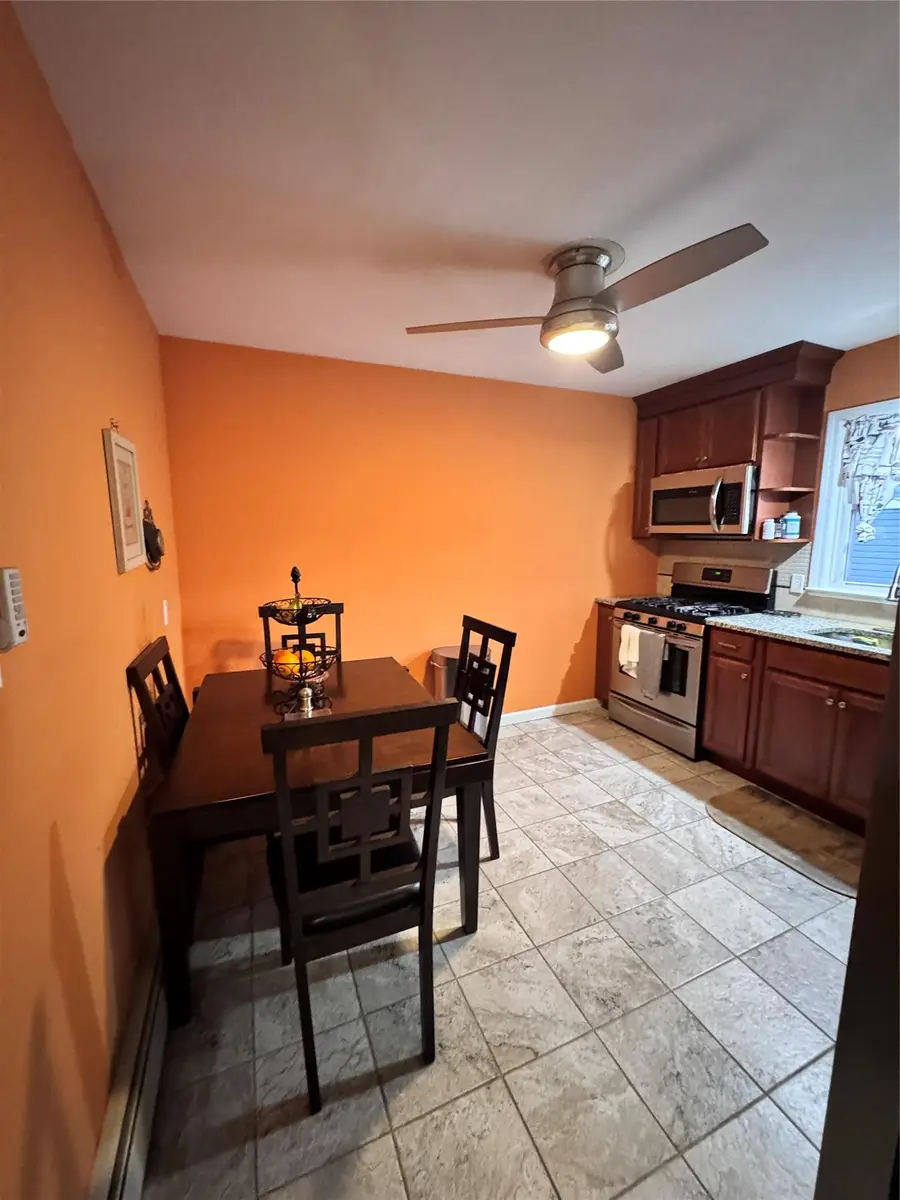 36 Monroe Place, Hempstead, NY 11550 - Image #3