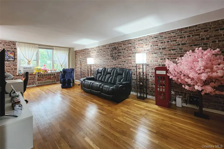 209-20 18th Ave #5E, Bayside, NY 11360 - Image #2