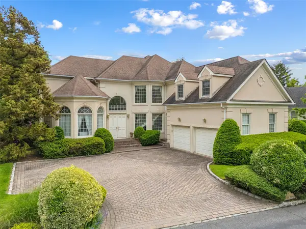 45 Stone Hill Drive S, Manhasset, NY 11030