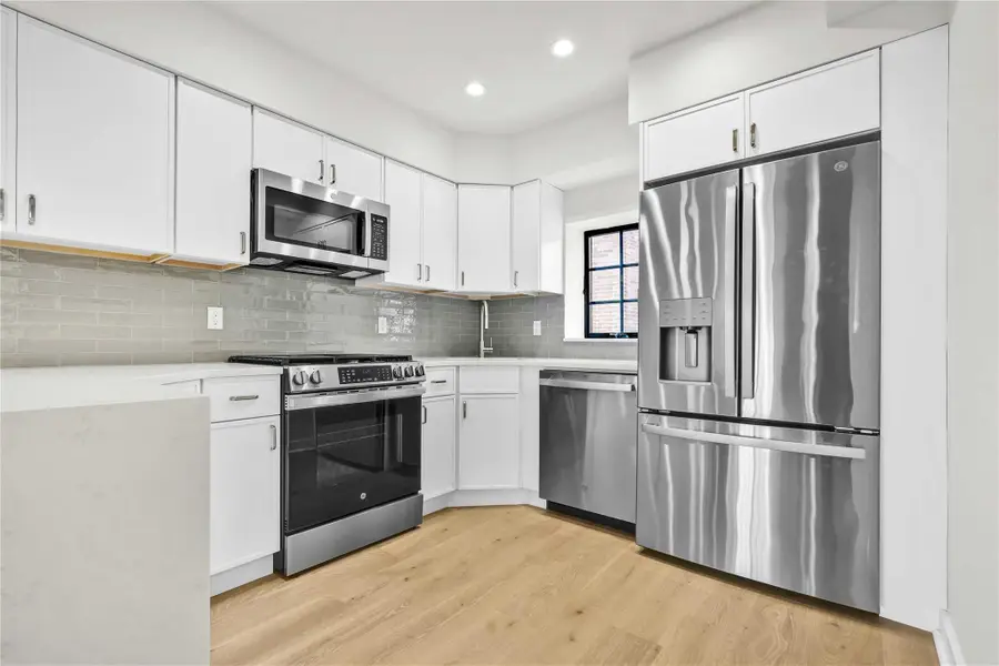 25-25 31st Avenue #4B, Astoria, NY 11106 - Image #2