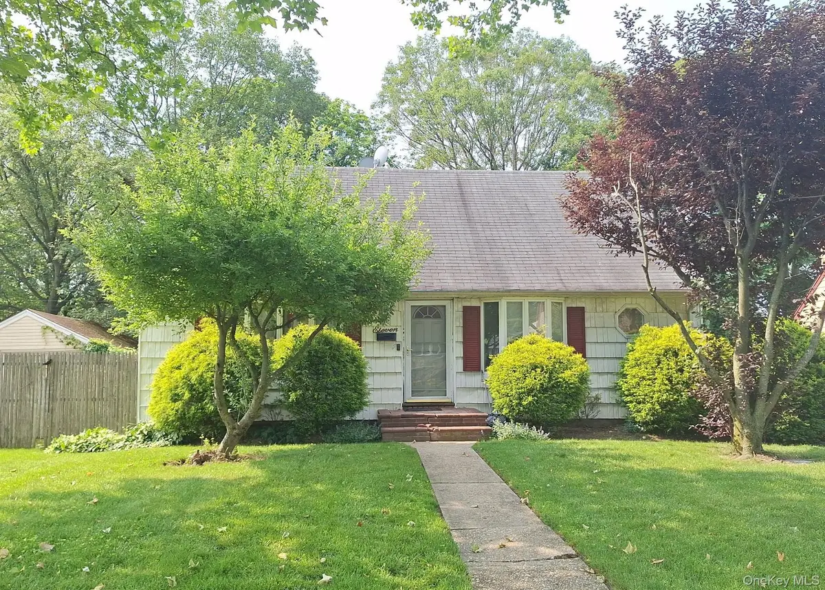 11 Parkwood Road, Westbury, NY 11590 - Image #1