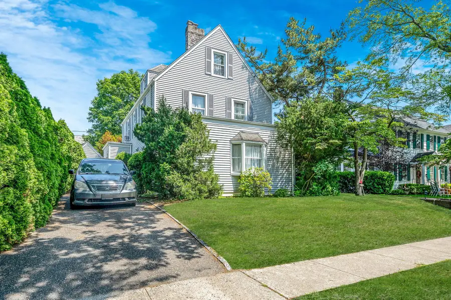 159 Brixton Road, Garden City, NY 11530 - Image #2