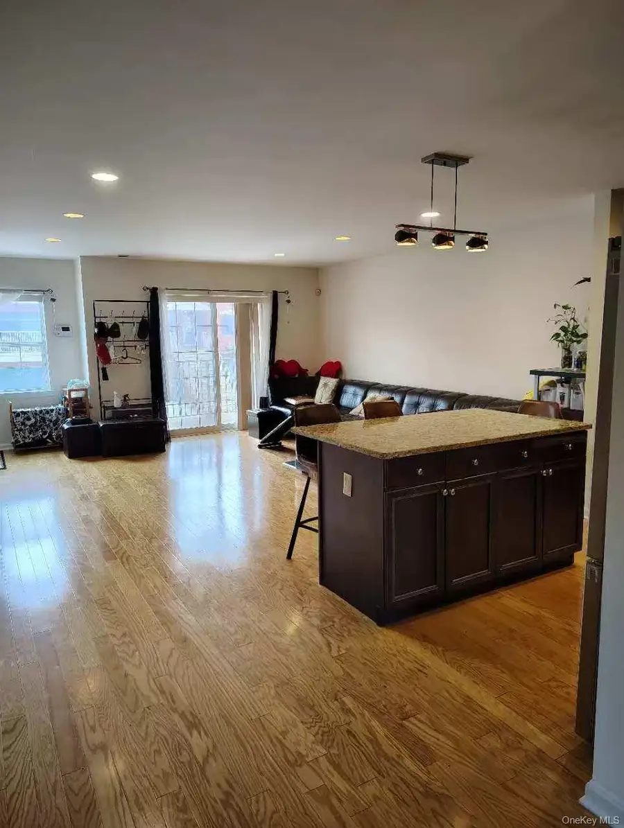 2-18 A Constitution Place #173, College Point, NY 11356 - Image #2