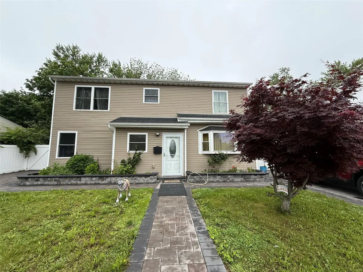 803 Bayview Avenue, Amityville, NY 11701 - Image #1