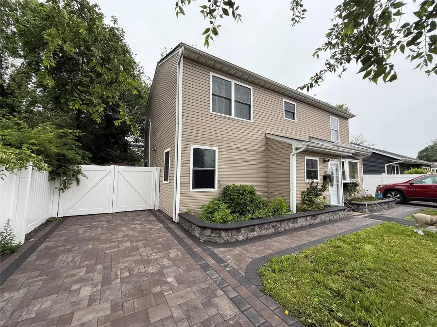 803 Bayview Avenue, Amityville, NY 11701 - Image #2