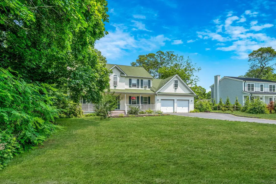 4 Ariel Court, Rocky Point, NY 11778 - Image #2