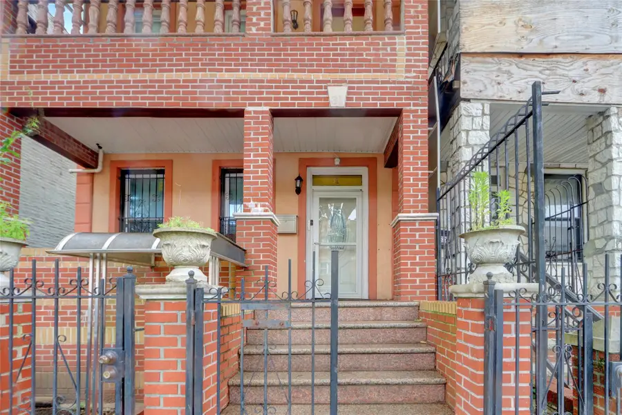 31 Tapscott Street, Brooklyn, NY 11212 - Image #2