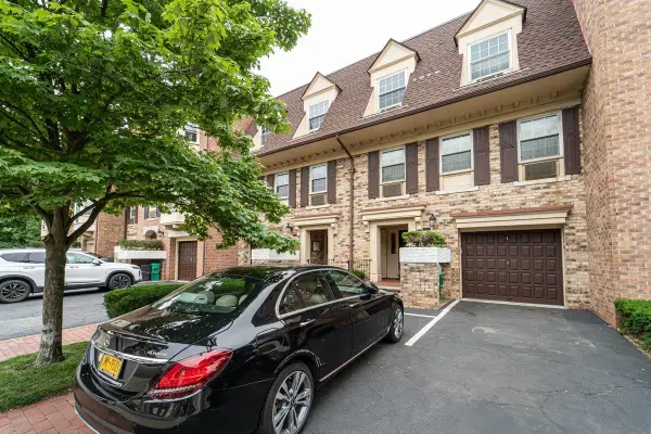 1404 Bonnie Lane #15803, Bayside, NY 11360