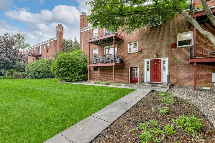 29 Bon Aire Circle #8212, Suffern, NY 10901 - Image #2