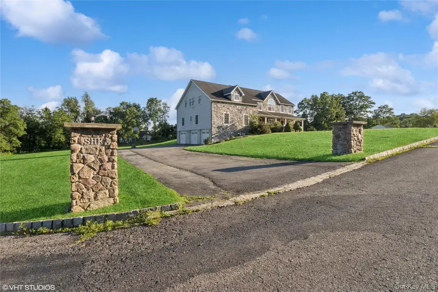 10 Willys Court, Rock Tavern, NY 12575 - Image #3