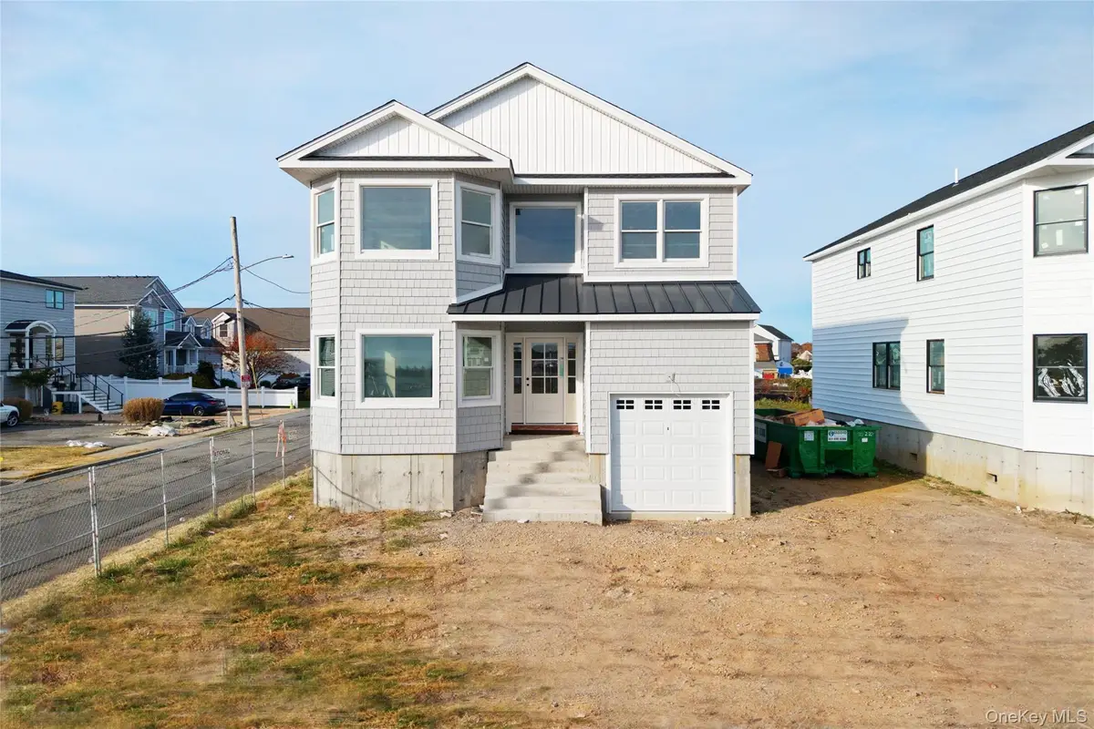 101 Clocks Boulevard, Massapequa, NY 11758 - Image #1