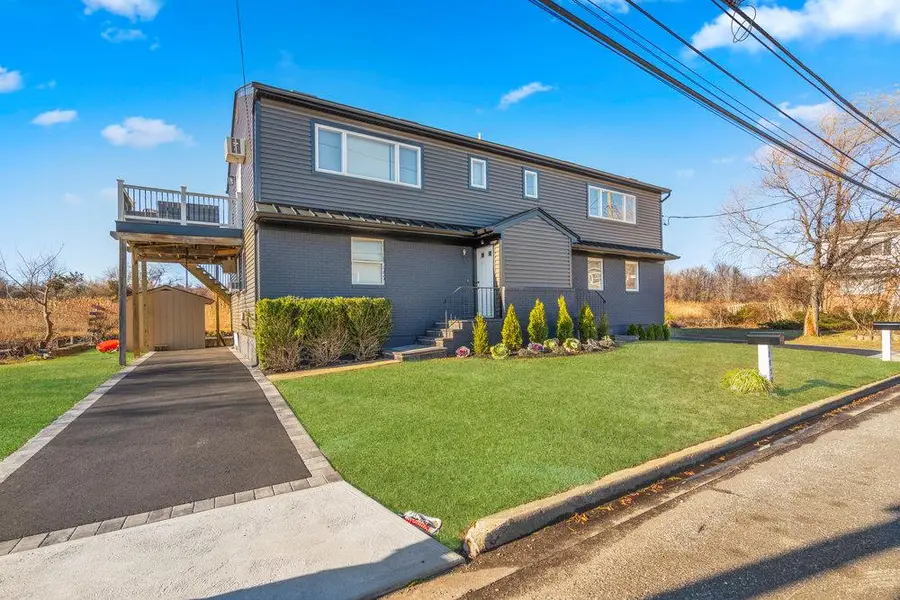 2850 Shore Road, Seaford, NY 11783 - #2
