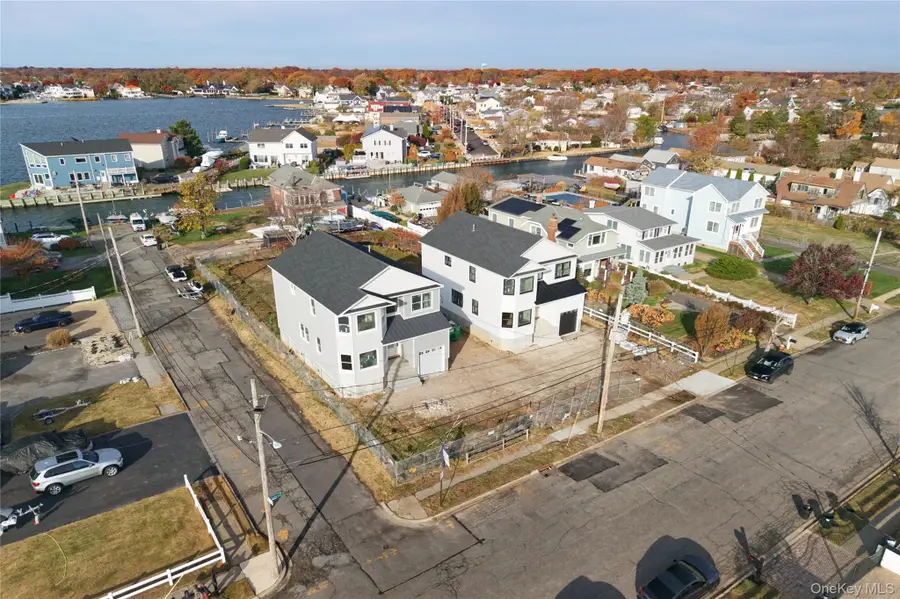 103 Clocks Boulevard, Massapequa, NY 11758 - Image #2