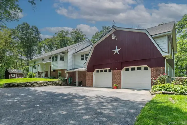 89 Birch Drive, Pleasant Valley, NY 12569