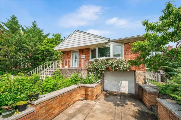 141-37 11 Avenue, Whitestone, NY 11357