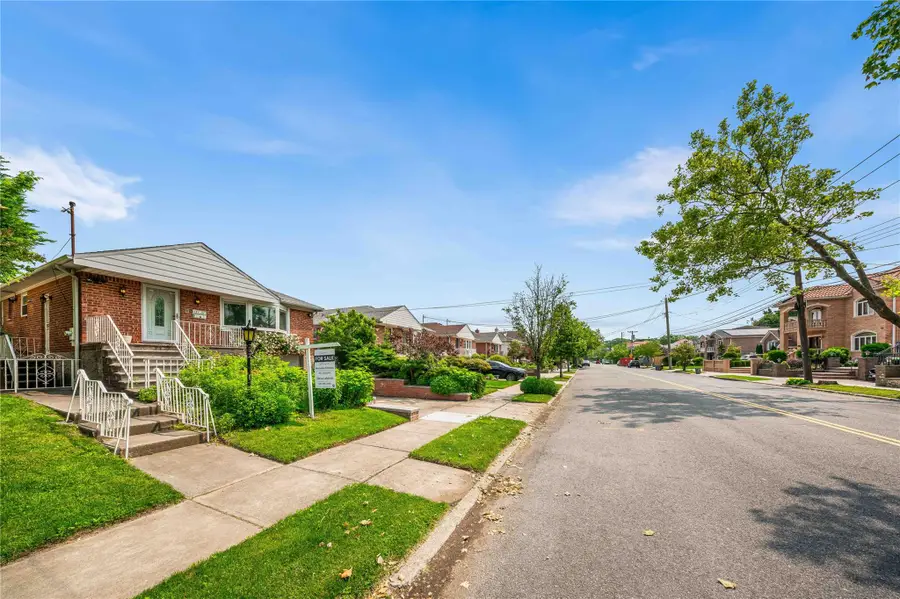 141-37 11 Avenue, Whitestone, NY 11357 - Image #2