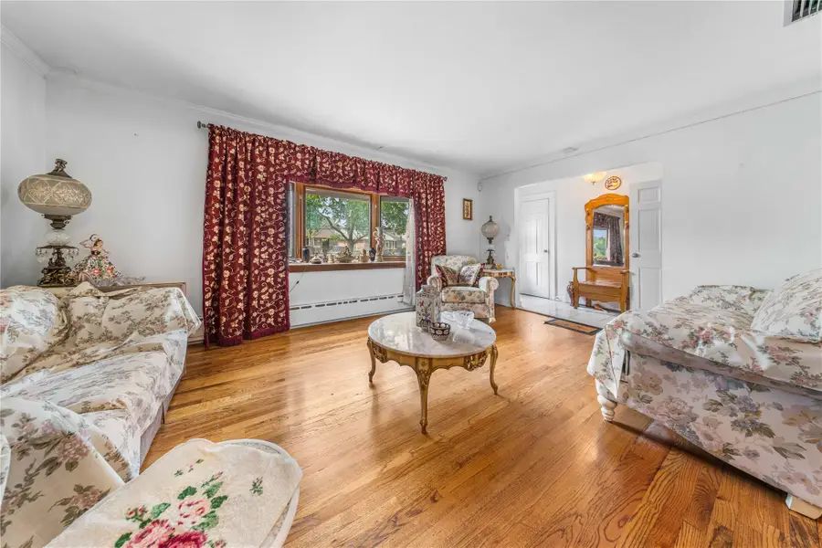 141-37 11 Avenue, Whitestone, NY 11357 - Image #3