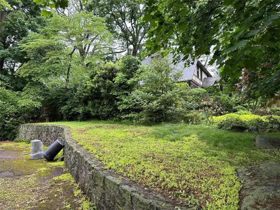 2 Rochelle Road, Larchmont, NY 10538 - Image #3