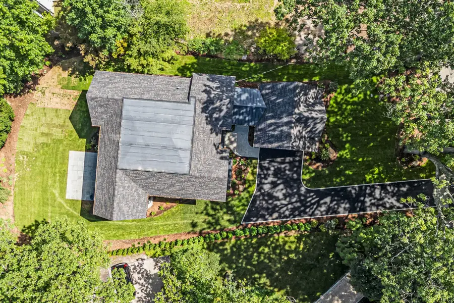 199E W Shore Road, Great Neck, NY 11024 - Image #2