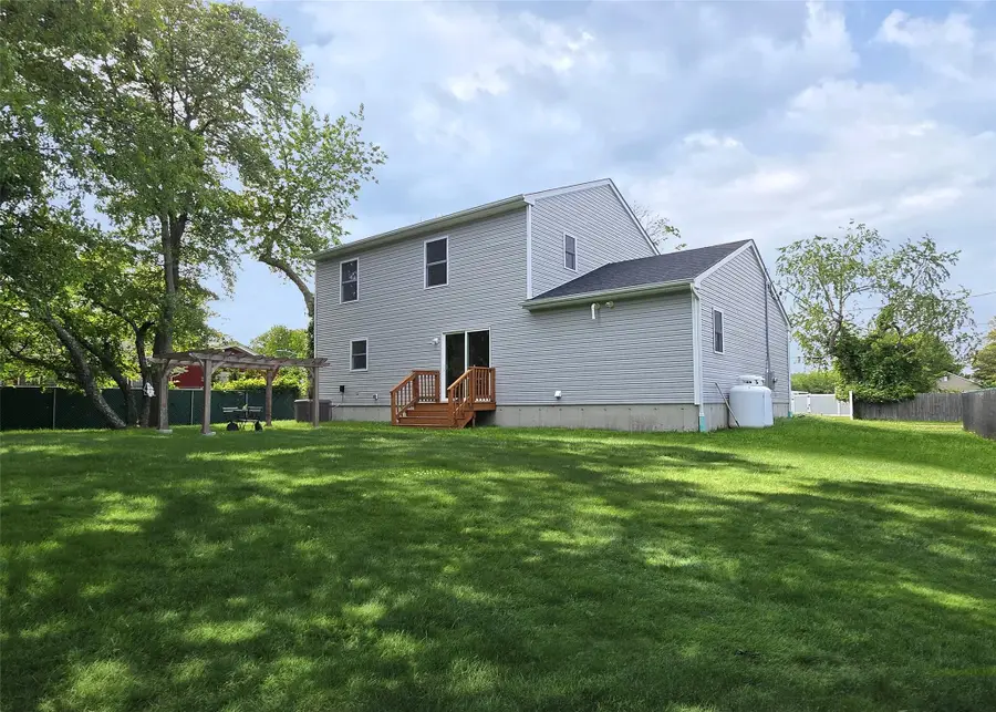 8 W Narcissus Road, Mastic Beach, NY 11951 - Image #2