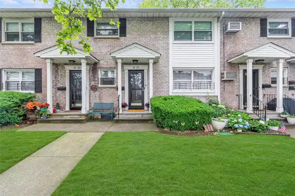 82-65 268 Th Street #2nd Floor, Floral Park, NY 11004