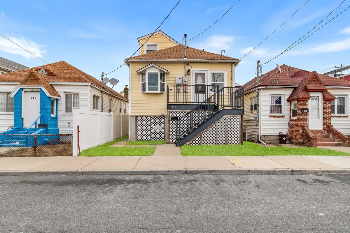 310 Beach 39th Street, Far Rockaway, NY 11691 - Image #1