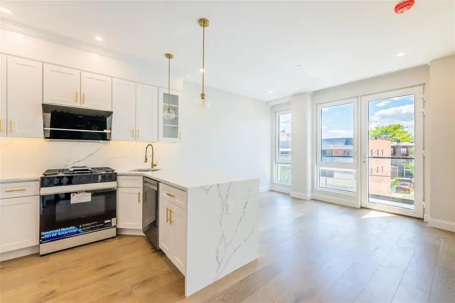 4209 Hampton Street #4A, Elmhurst, NY 11373 - Image #2