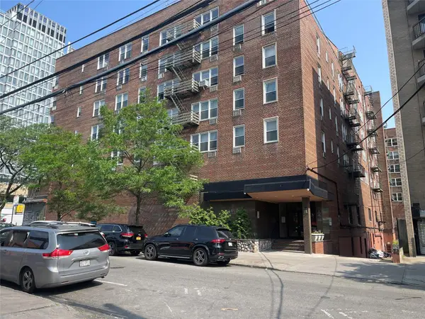 134-54 Maple Avenue #2S, Flushing, NY 11355